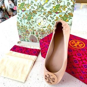 Tory Burch Goan Sand Flats. Size 5. Brand new!